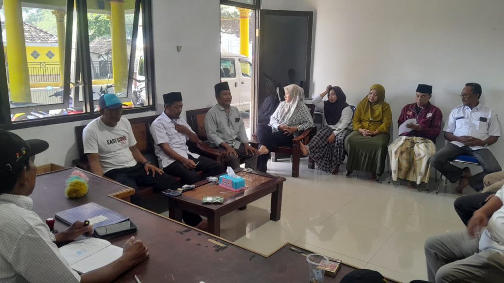 Rapat Koordinasi Pemerintah Desa Semare Bersama BPD Bahas Program 2026 dan Disiplin Kerja foto rakor @20260401 (a)